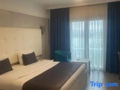 Paradise Island - 104