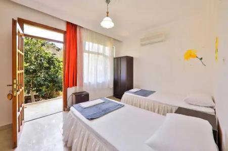 Santosa Pension - 13