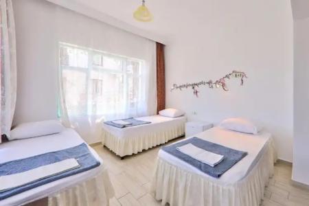 Santosa Pension - 30