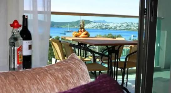 Royal Palm Residence - 108