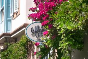 Gule Hotel, Айвалык