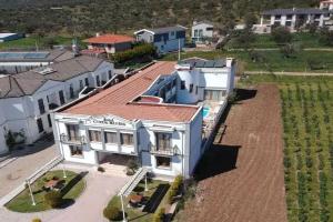 Отель «Ebruli otel Cunda», Айвалык