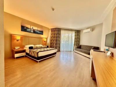 Blue Wave Suite - 120