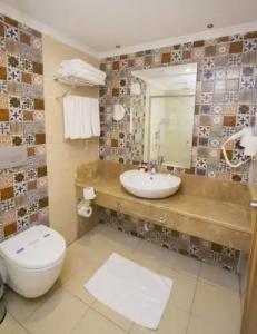 Blue Wave Suite - 113