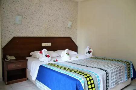 Le Moral Apart - 128