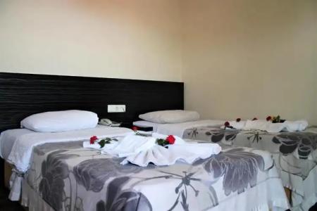 Le Moral Apart - 121