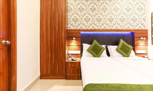 Capital O 38666 Elmas Golden Key - 23