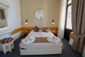 Beach House Hotel, Сиде