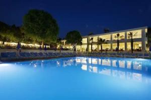 Курортная гостиница «Larissa Beach Club», Сиде