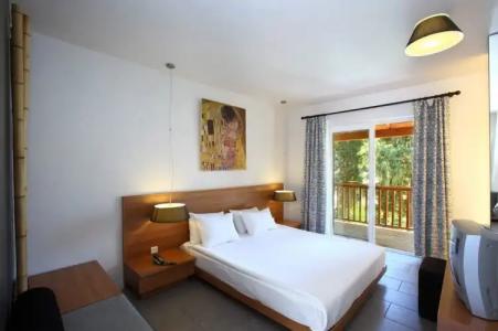 Very Chic Adult Only - 5