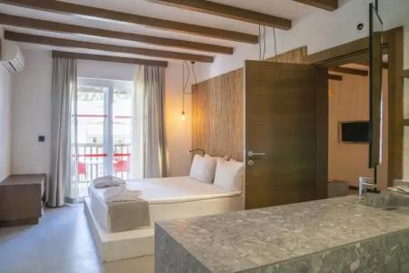 Very Chic Adult Only - 21