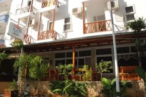 Rain Hotel, Кызкалеси