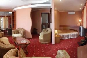 Отель Эдуард