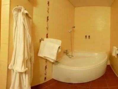 Центральный - 9