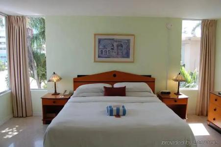 Alcazar Resort- Gay Mens Resort - 0