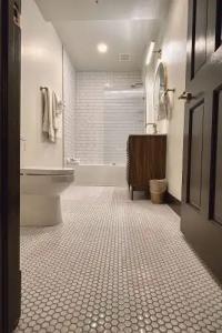 The Historic Peninsula Inn - 40