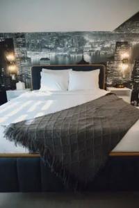 The Historic Peninsula Inn - 71