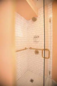 The Historic Peninsula Inn - 158