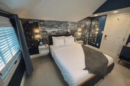 The Historic Peninsula Inn - 44