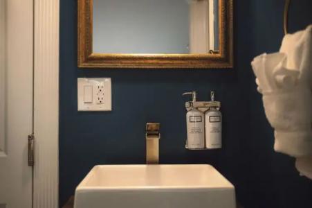 The Historic Peninsula Inn - 65