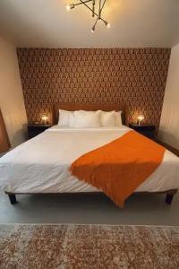 The Historic Peninsula Inn - 143