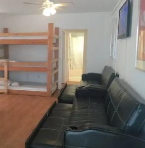 Bikini Hostel, Cafe & Beer Garden - 6