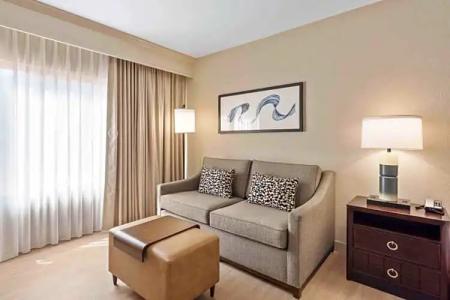 DoubleTree by Hilton - 39