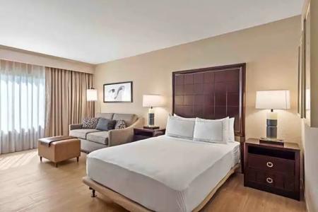 DoubleTree by Hilton - 40