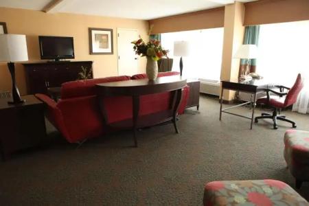 DoubleTree by Hilton - 3