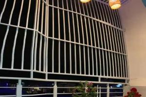 Phong Luu Hotel, Нячанг