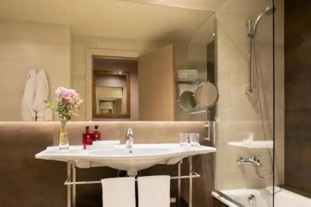 Duquesa de Cardona 4* Sup - 40