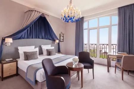 Hôtel Barrière Le Royal Deauville - 81