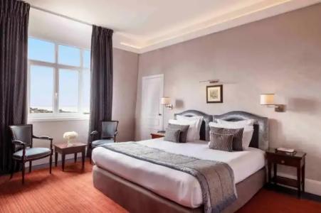 Hôtel Barrière Le Royal Deauville - 58