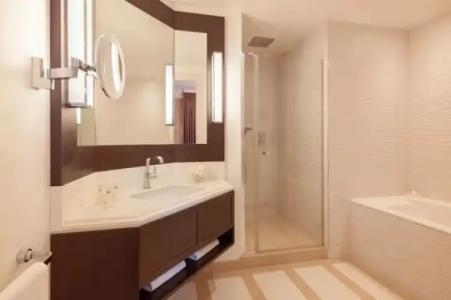 Hôtel Barrière Le Royal Deauville - 80