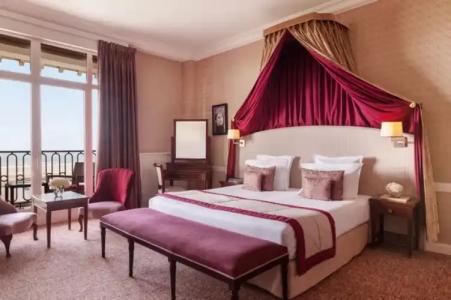 Hôtel Barrière Le Royal Deauville - 87
