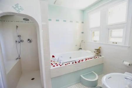 Wilburton Inn - 153
