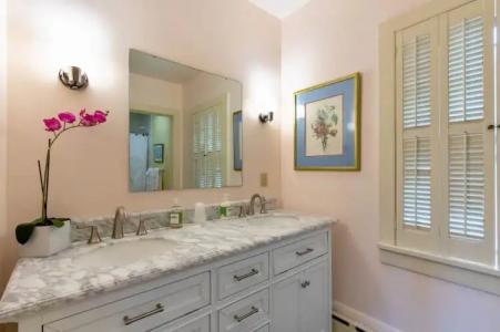 Wilburton Inn - 133