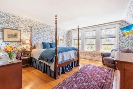Wilburton Inn - 75
