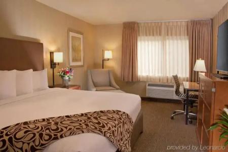 Silver Cloud - Seattle University of Washington District - 17