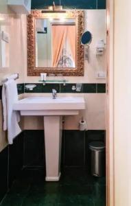 b&b Joan's Heritage - 7