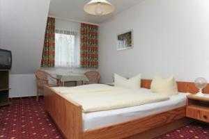 Waldhotel Achtermannstor, Браунлаге