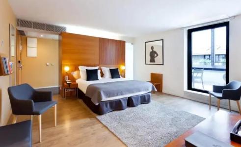 Condes de Barcelona - 108