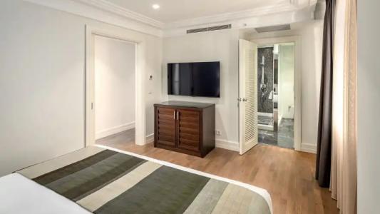 Sofa Istanbul, Autograph Collection - 94