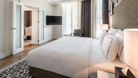 Sofa Istanbul, Autograph Collection - 86