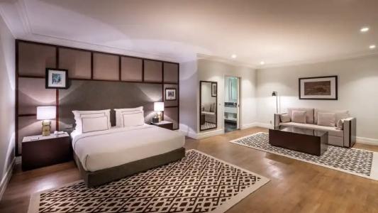 Sofa Istanbul, Autograph Collection - 73