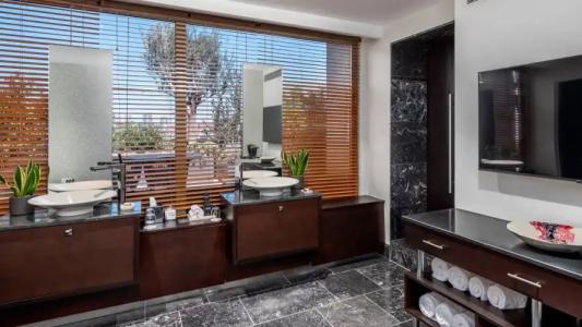 Sofa Istanbul, Autograph Collection - 116