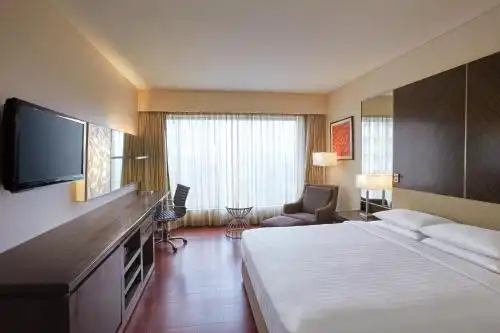 Courtyard by Marriott Mumbai International Airport - 100