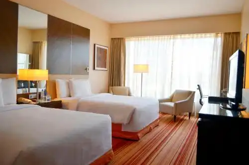 Courtyard by Marriott Mumbai International Airport - 110