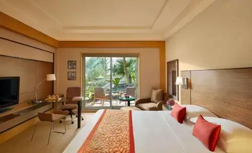 Grand Hyatt Mumbai and Residences - 10