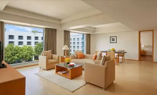 Grand Hyatt Mumbai and Residences - 24